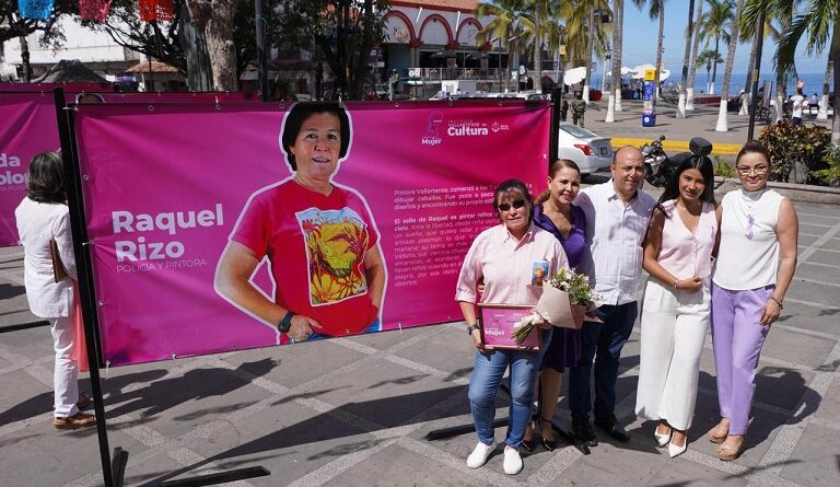 Reconoce el gobierno municipal a mujeres destacadas