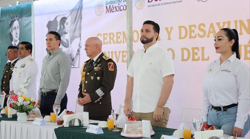 Alcalde Luis Munguía conmemora el 113 Aniversario del Ejército Mexicano